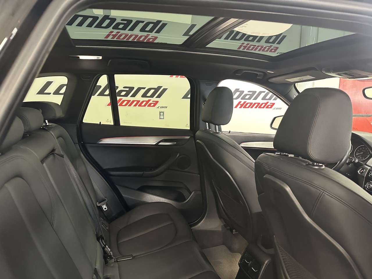 2017 BMW X1 - Image 22