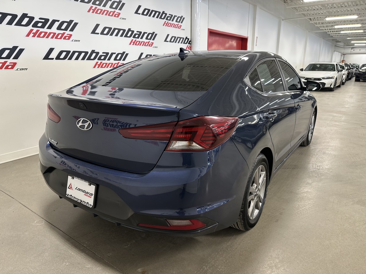 2019 Hyundai Elantra - Image 9