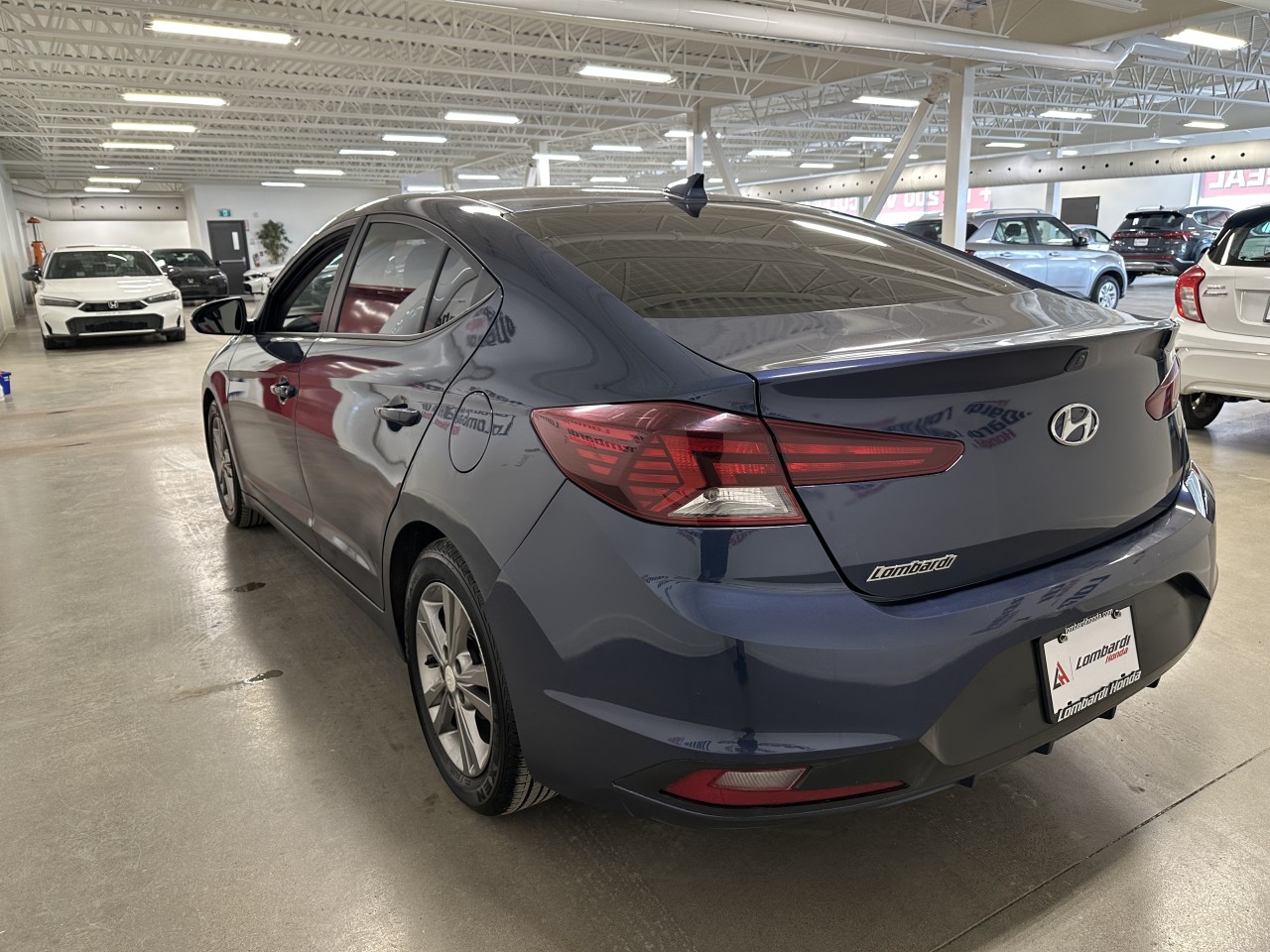 2019 Hyundai Elantra - Image 11