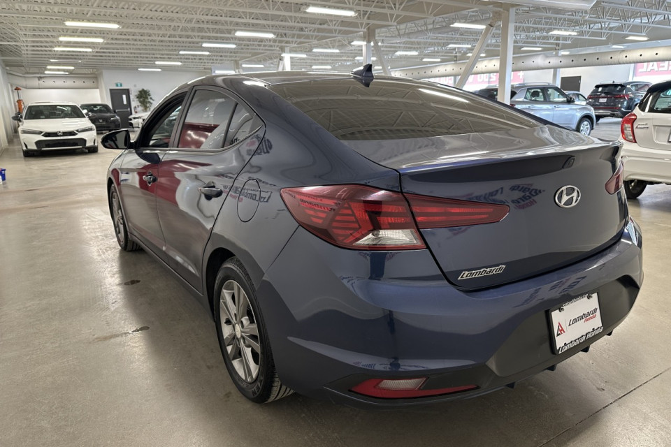 2019 Hyundai Elantra - Image 11
