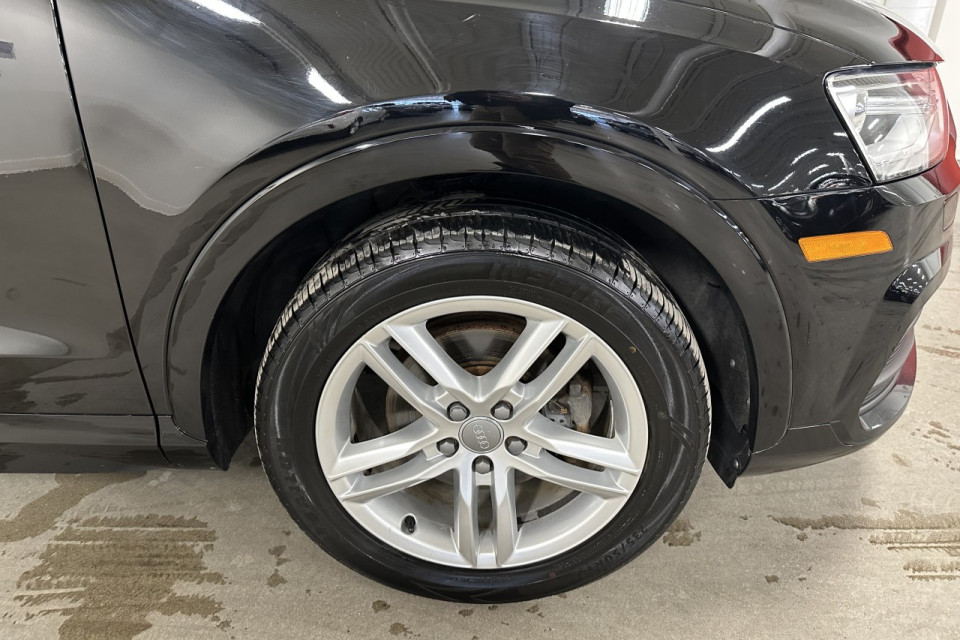 2017 Audi Q3 - Image 6