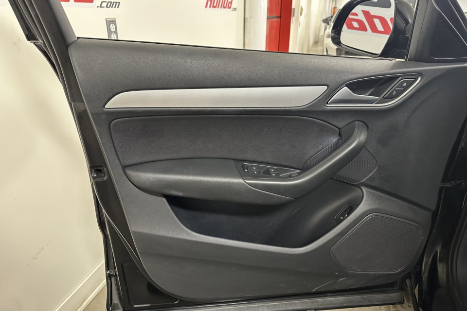 2017 Audi Q3 - Image 12