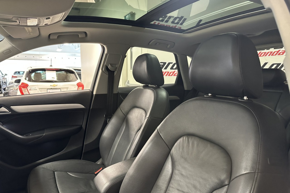 2017 Audi Q3 - Image 14