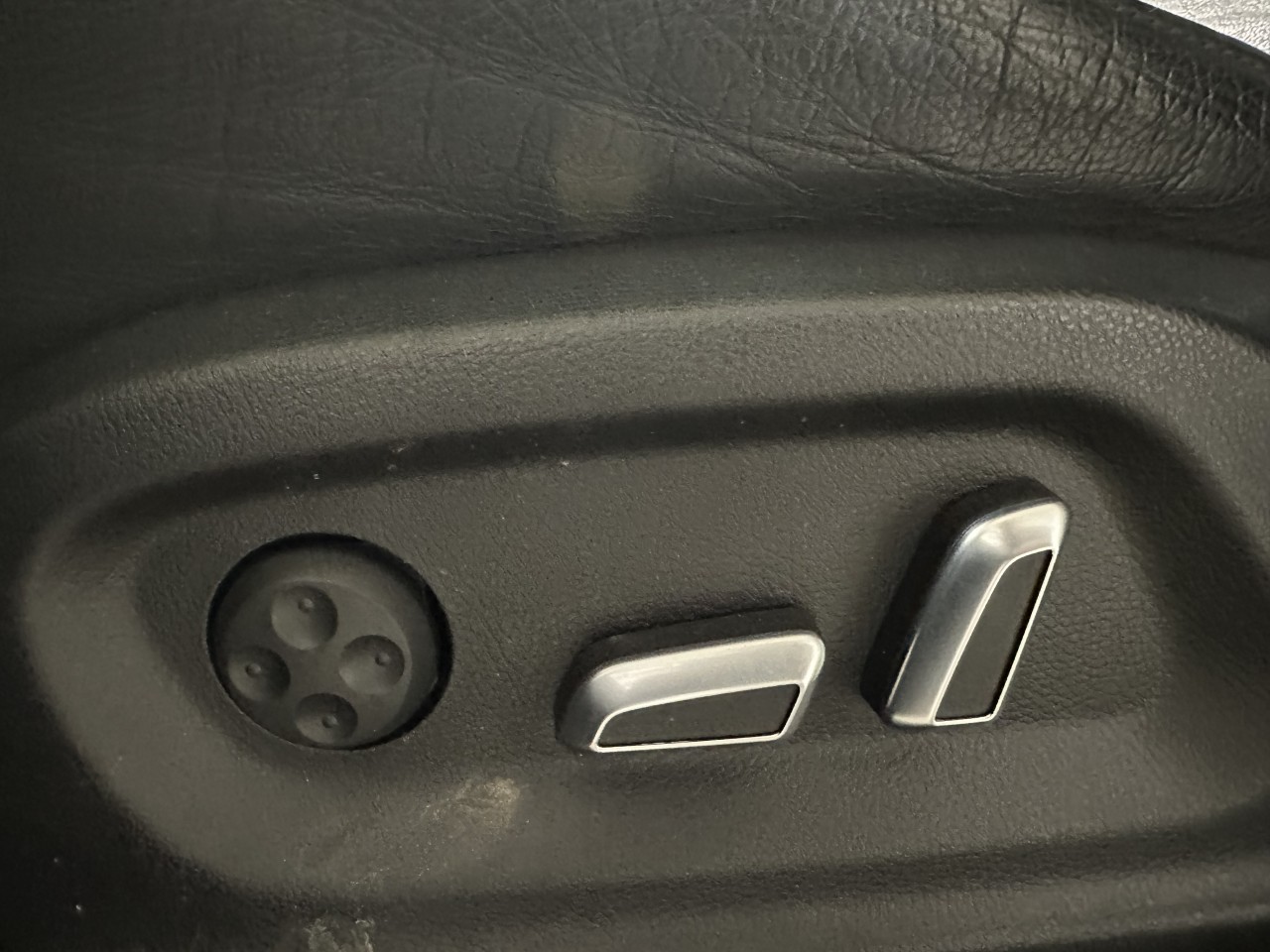 2017 Audi Q3 - Image 16