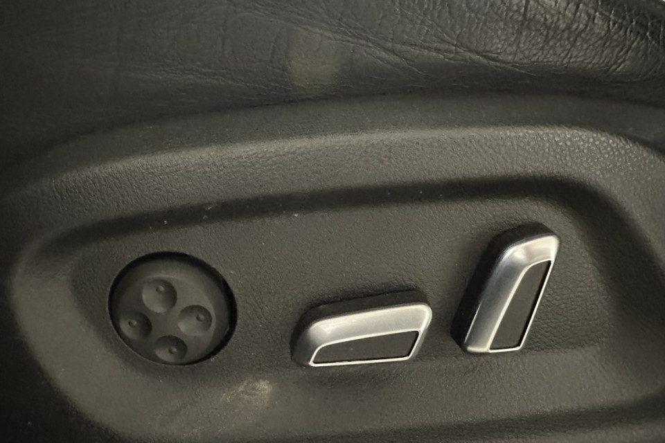 2017 Audi Q3 - Image 16