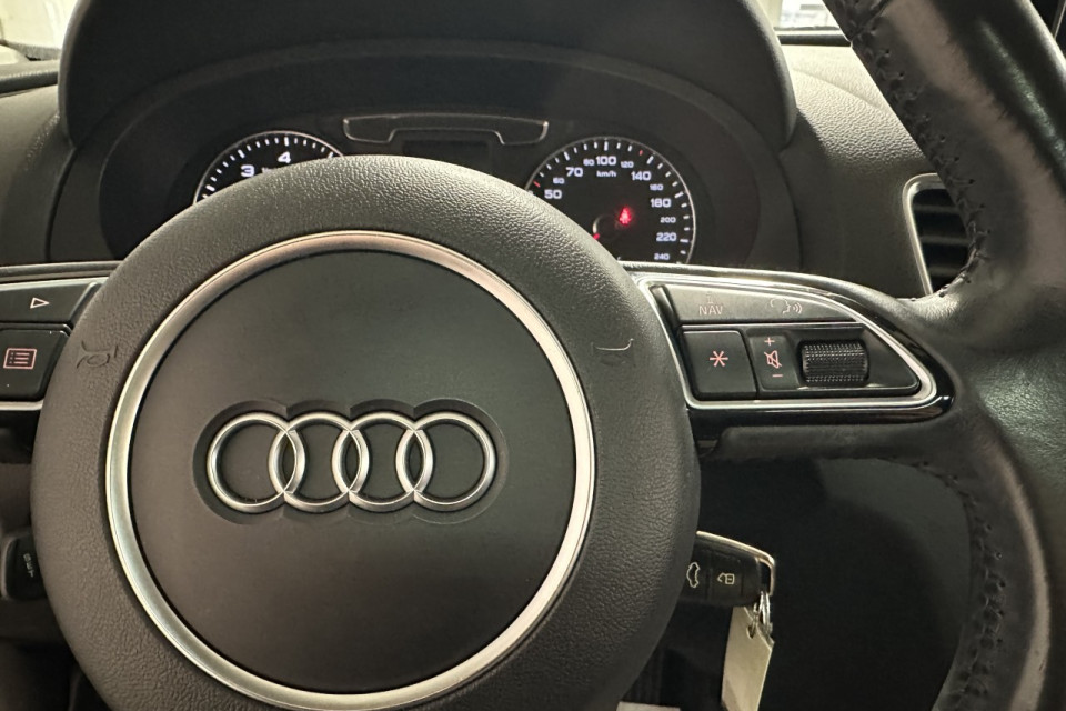 2017 Audi Q3 - Image 18