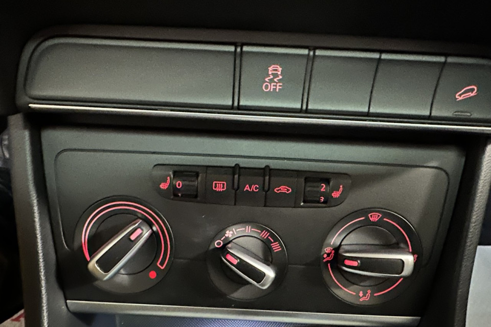 2017 Audi Q3 - Image 21