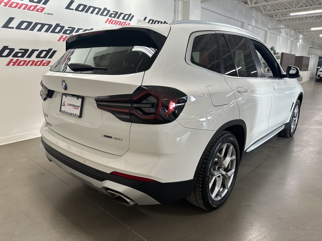2022 BMW X3 - Image 8