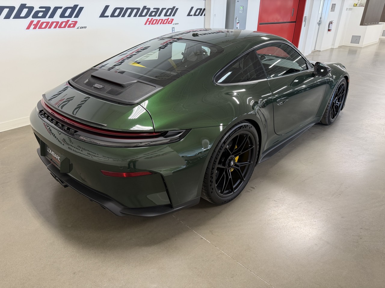2026 Porsche 911 - Image 6