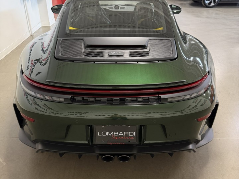 2026 Porsche 911 - Image 7