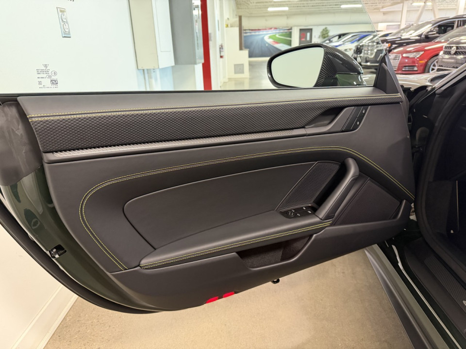 2026 Porsche 911 - Image 19