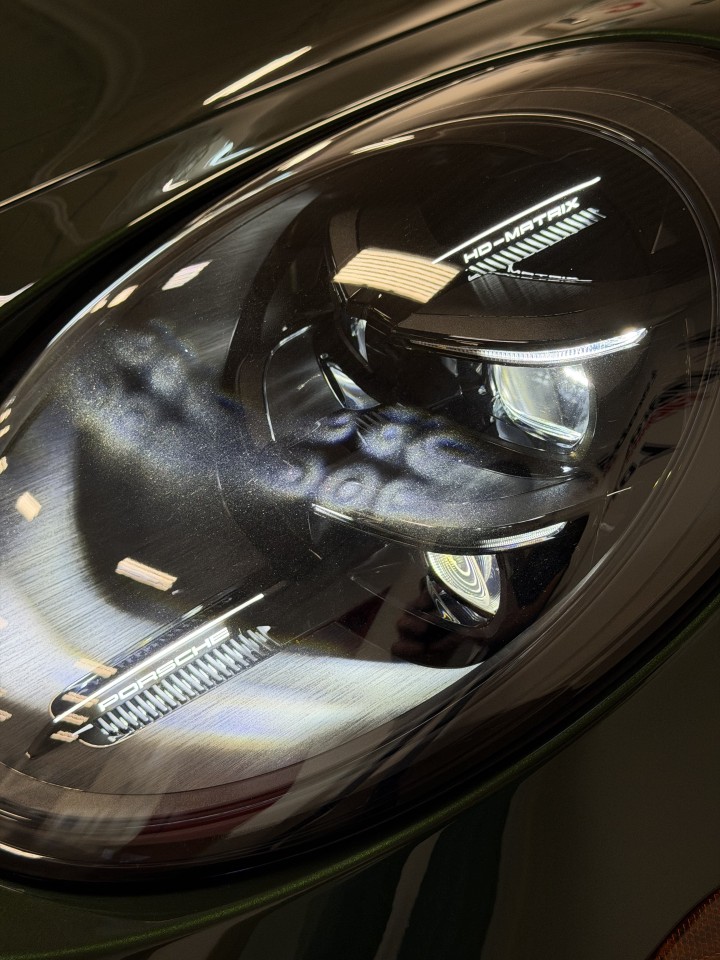 2026 Porsche 911 - Image 29