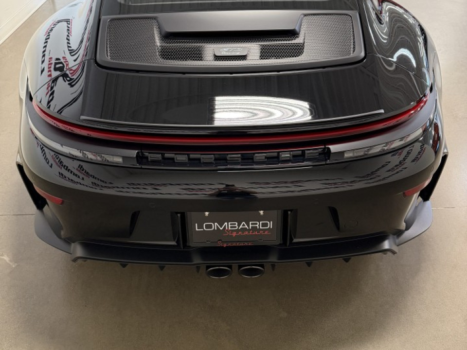 2026 Porsche 911 - Image 9