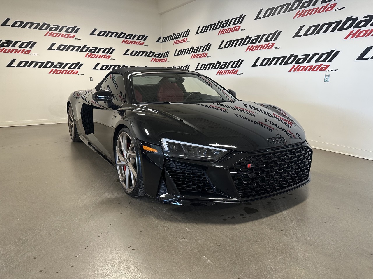 2023 Audi R8 - Image 4