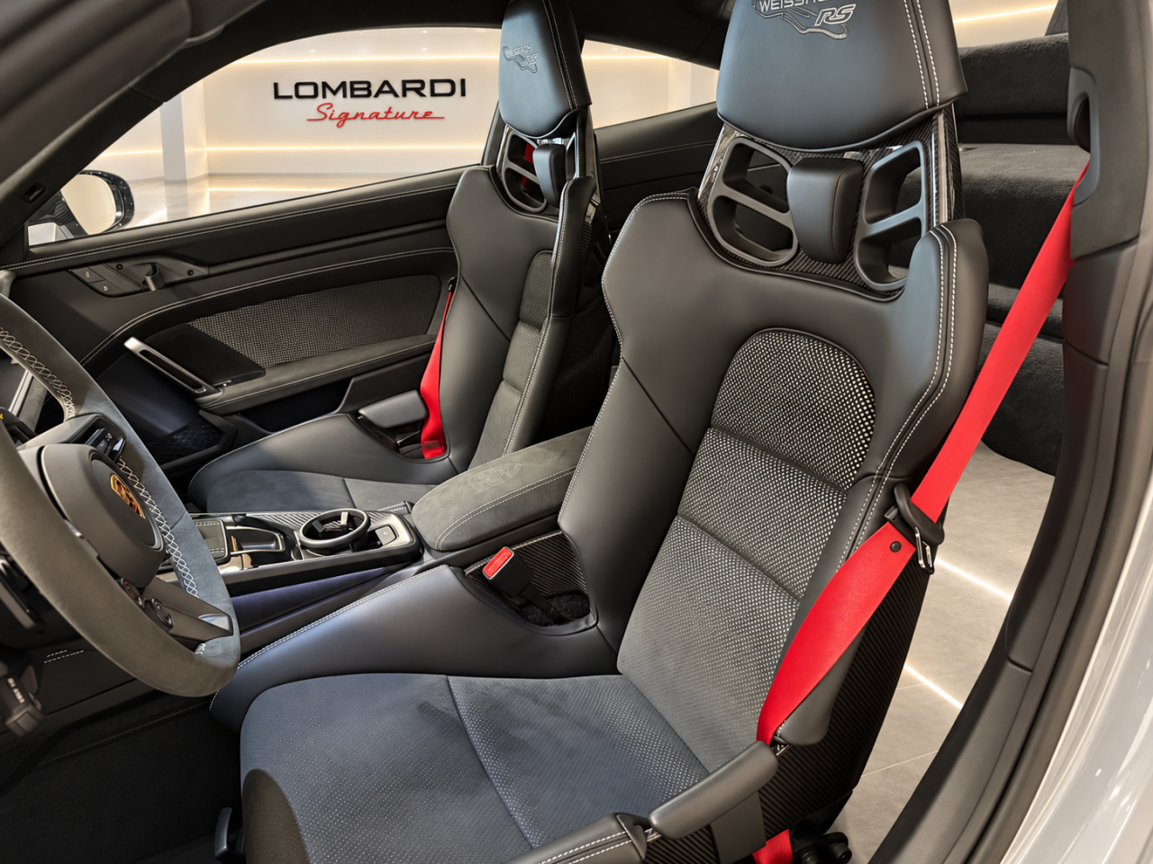 2025 Porsche 911 - Image 9