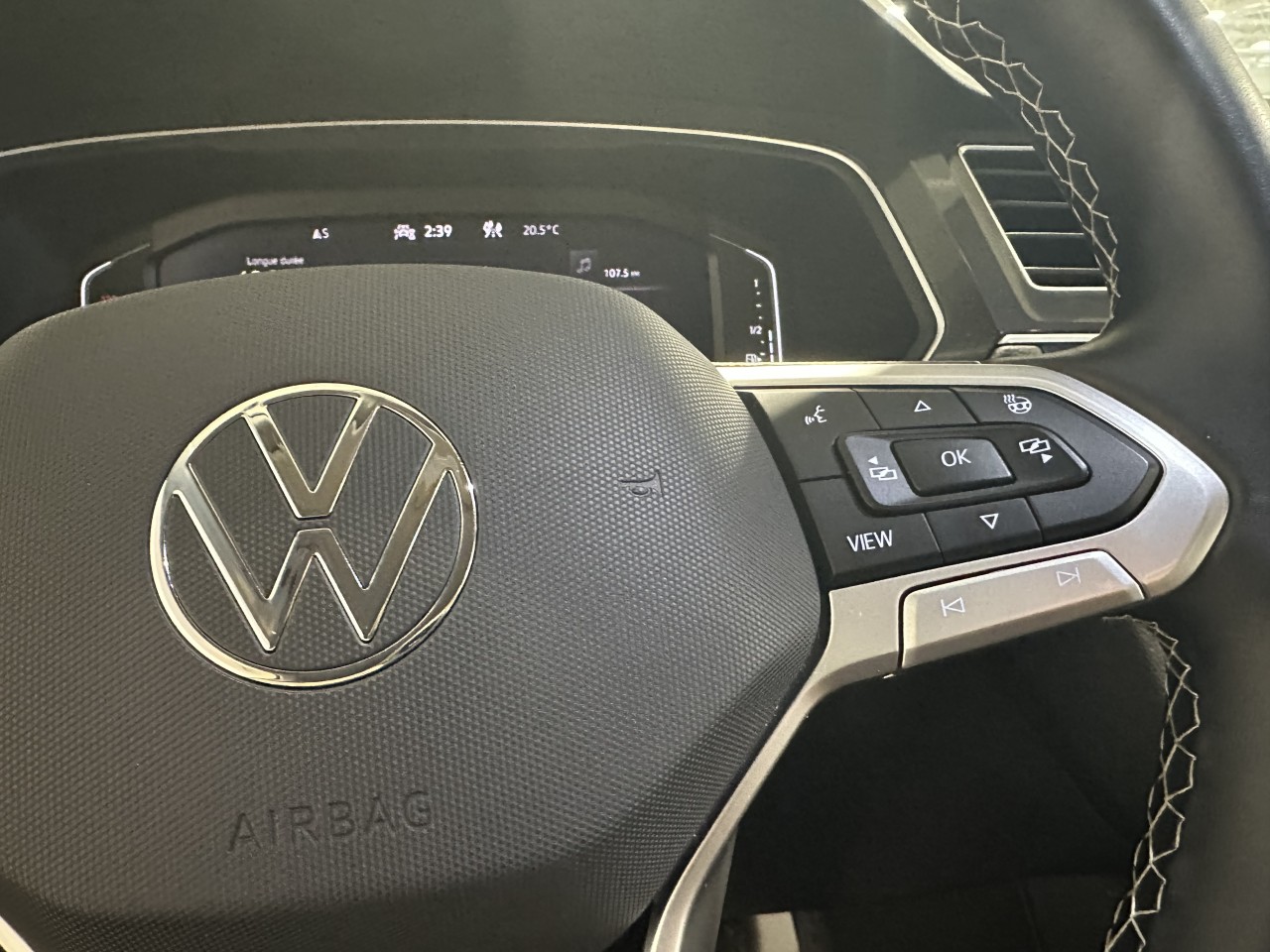 2024 Volkswagen Tiguan - Image 14
