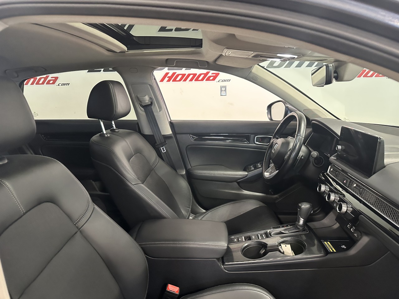 2022 Honda Civic - Image 24