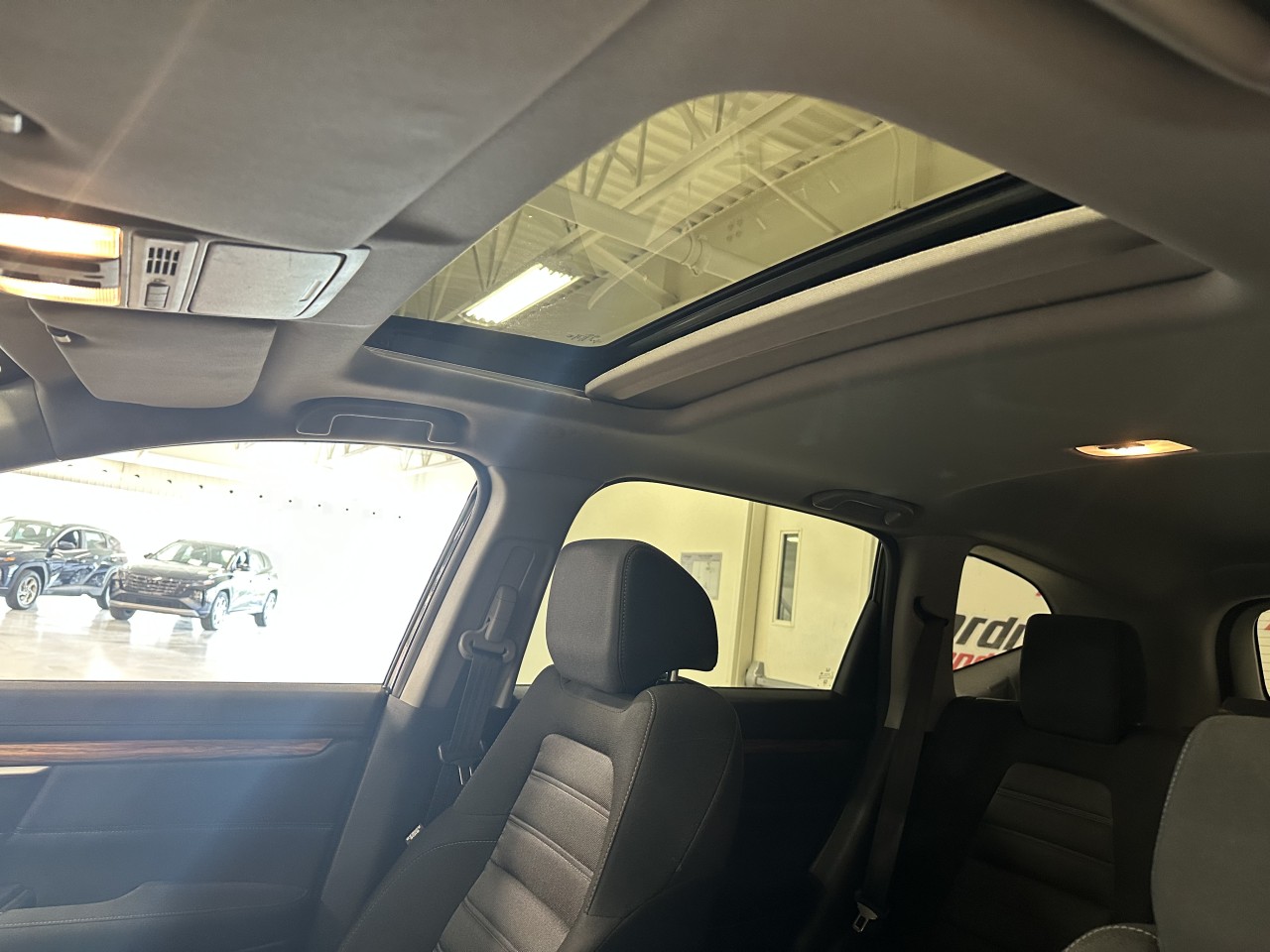 2018 Honda CR-V - Image 15