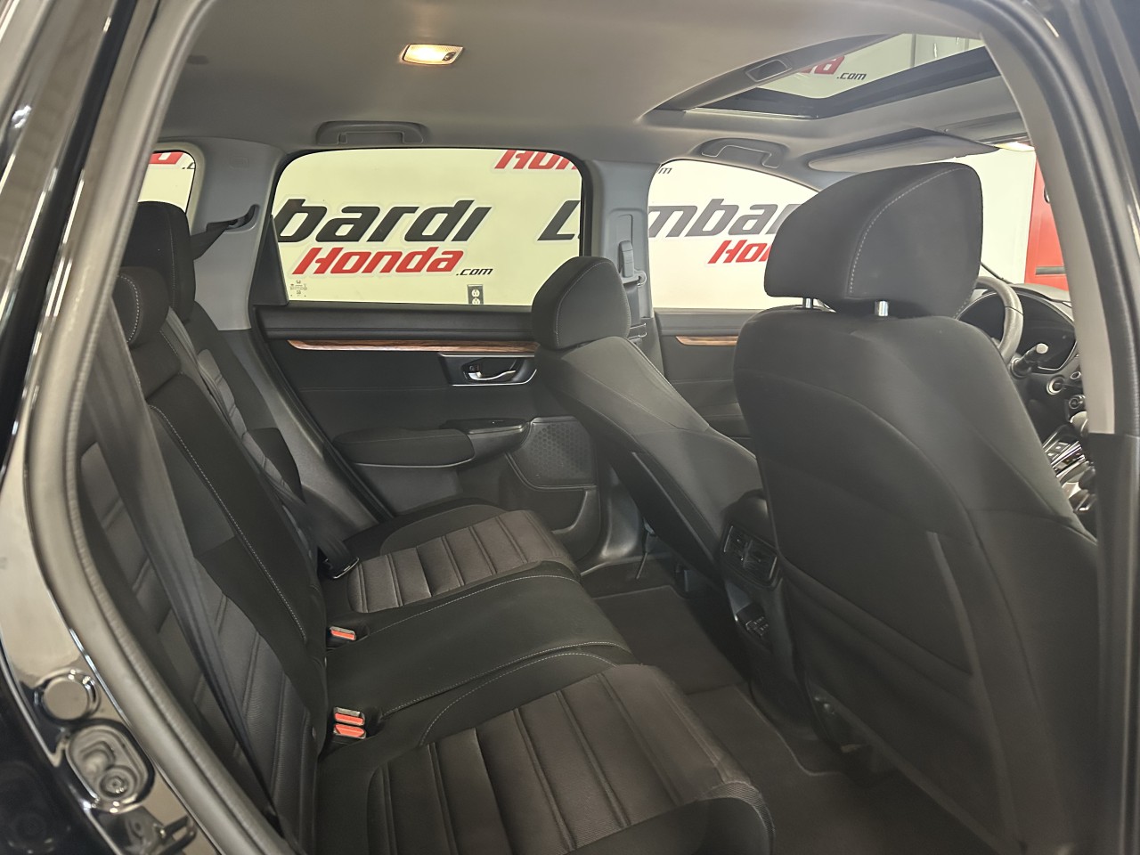 2018 Honda CR-V - Image 23
