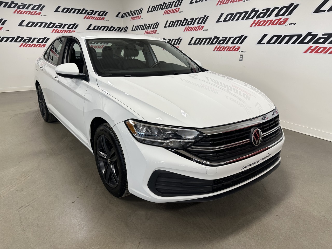 2024 Volkswagen Jetta - Image 6