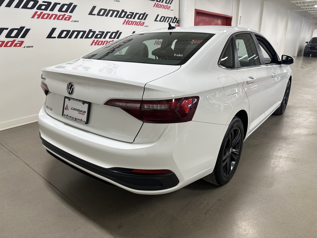 2024 Volkswagen Jetta - Image 7