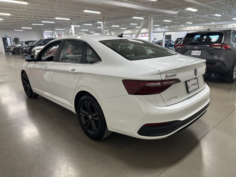 2024 Volkswagen Jetta - Image 9