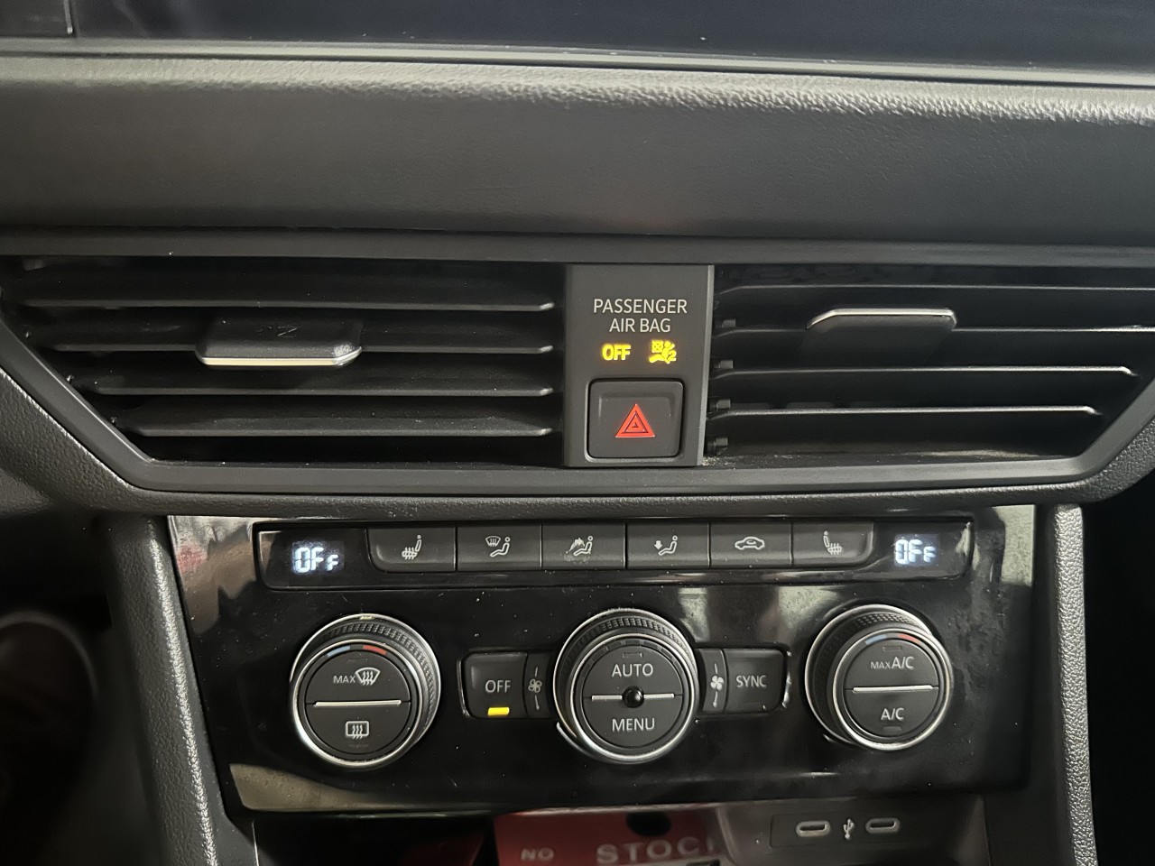 2024 Volkswagen Jetta - Image 17
