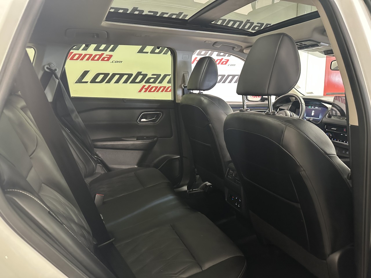 2024 Nissan Rogue - Image 24