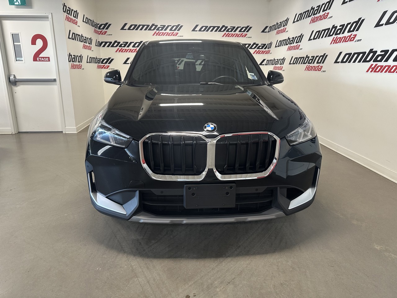 2025 BMW X1 - Image 2