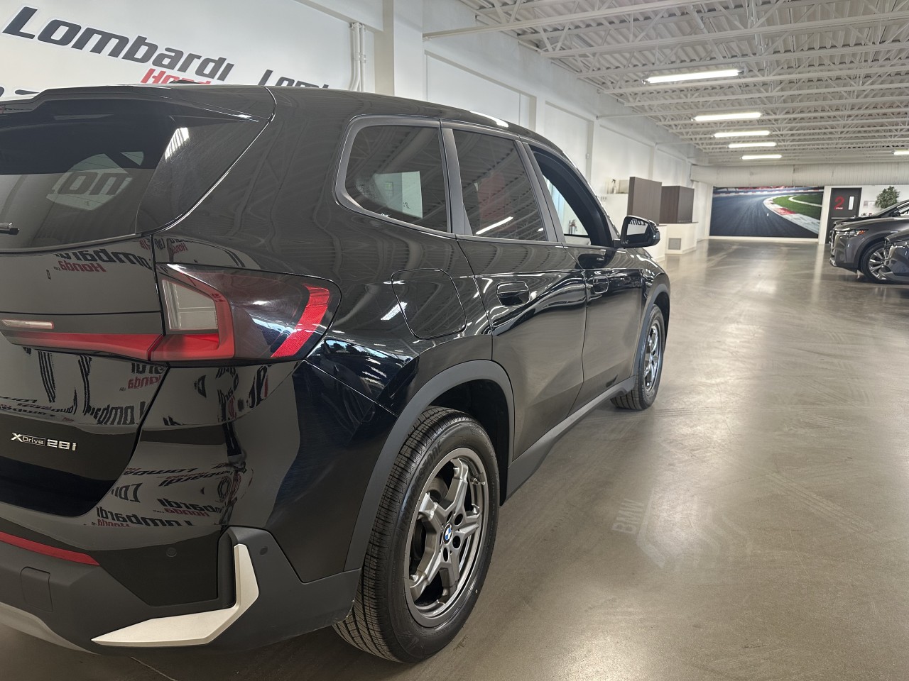 2025 BMW X1 - Image 7