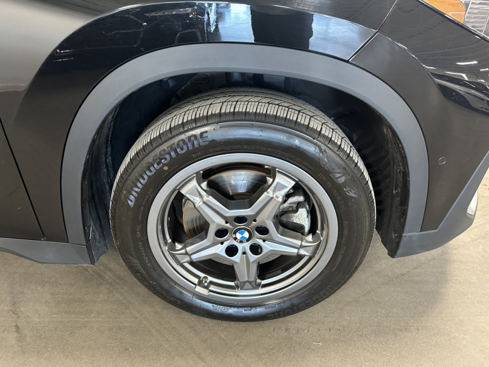 2025 BMW X1 - Image 10