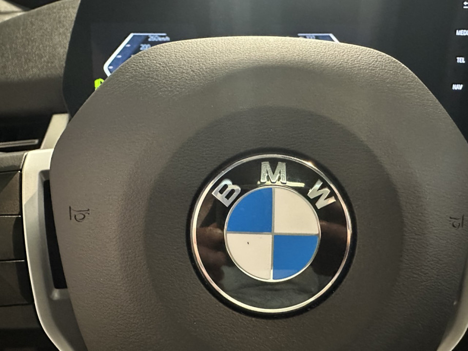2025 BMW X1 - Image 17