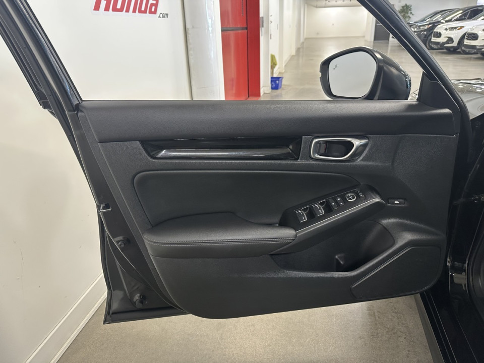 2023 Honda Civic - Image 13