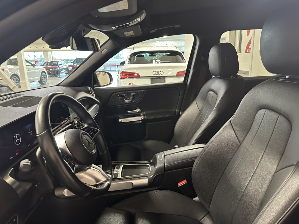 2024 Mercedes-Benz GLB - Image 8