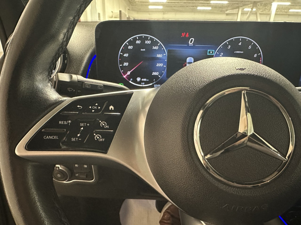 2024 Mercedes-Benz GLB - Image 9