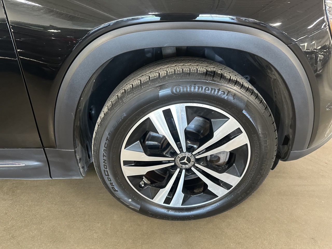 2024 Mercedes-Benz GLB - Image 25