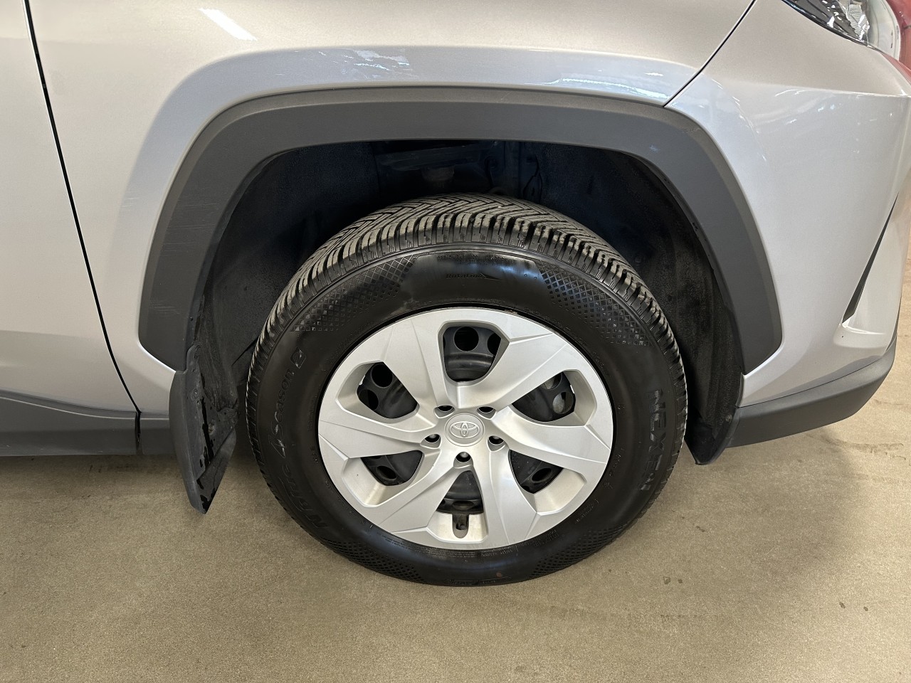 2024 Toyota RAV4 - Image 7