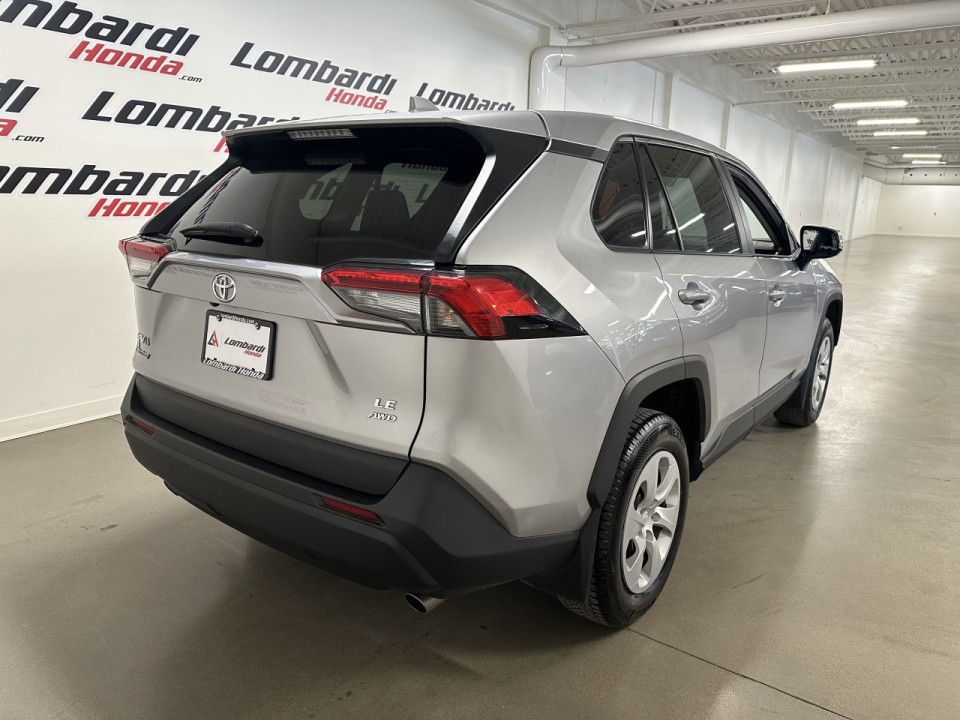 2024 Toyota RAV4 - Image 9