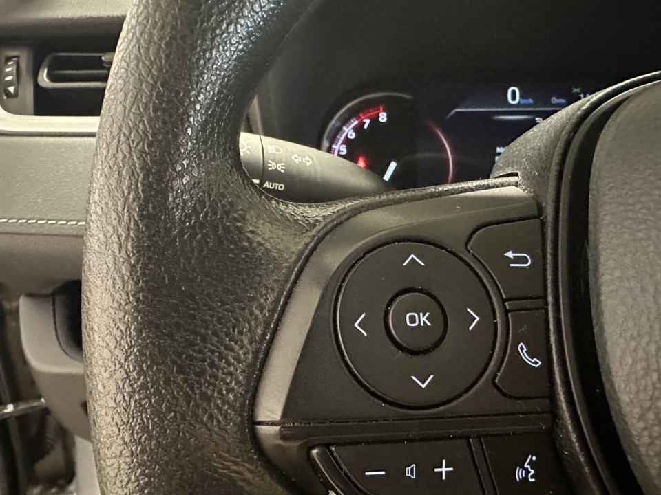2024 Toyota RAV4 - Image 15