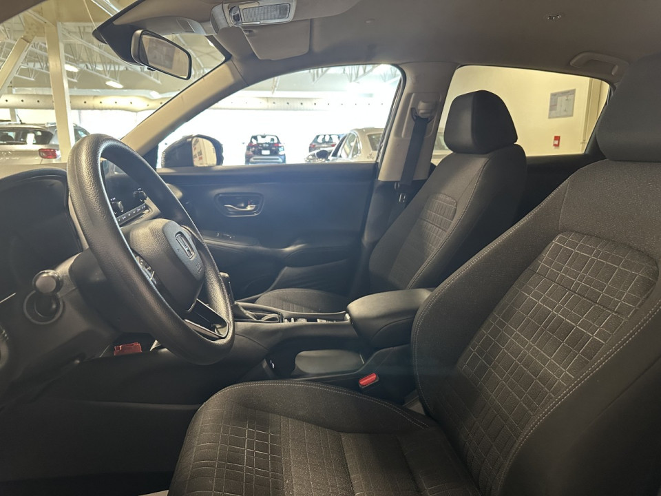 2023 Honda HR-V - Image 11
