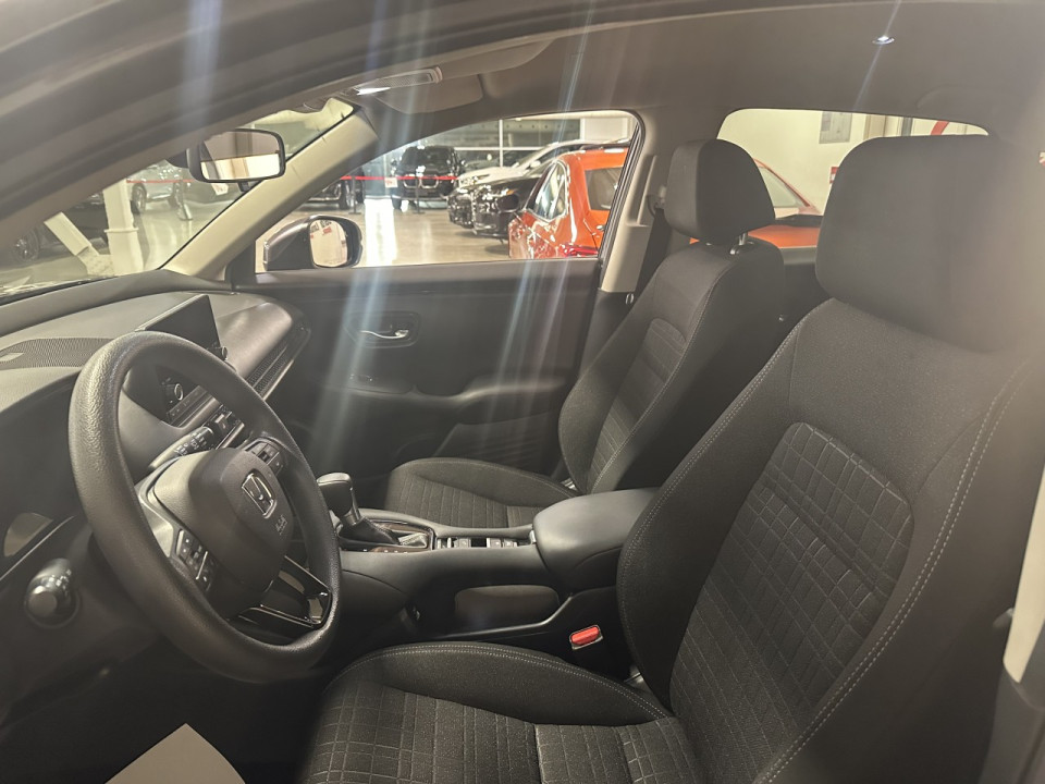 2023 Honda HR-V - Image 15