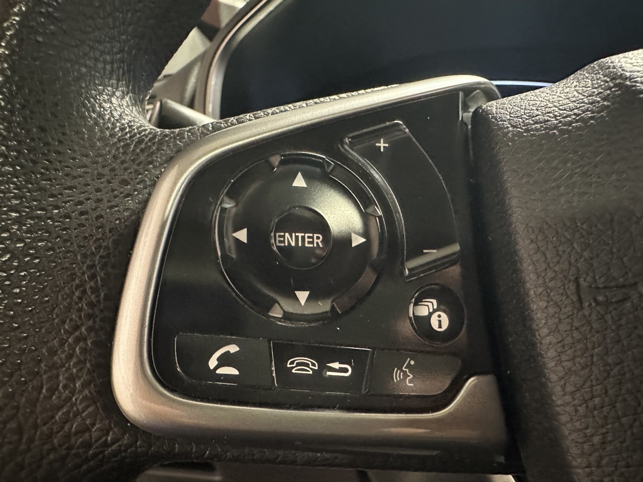 2019 Honda CR-V - Image 16