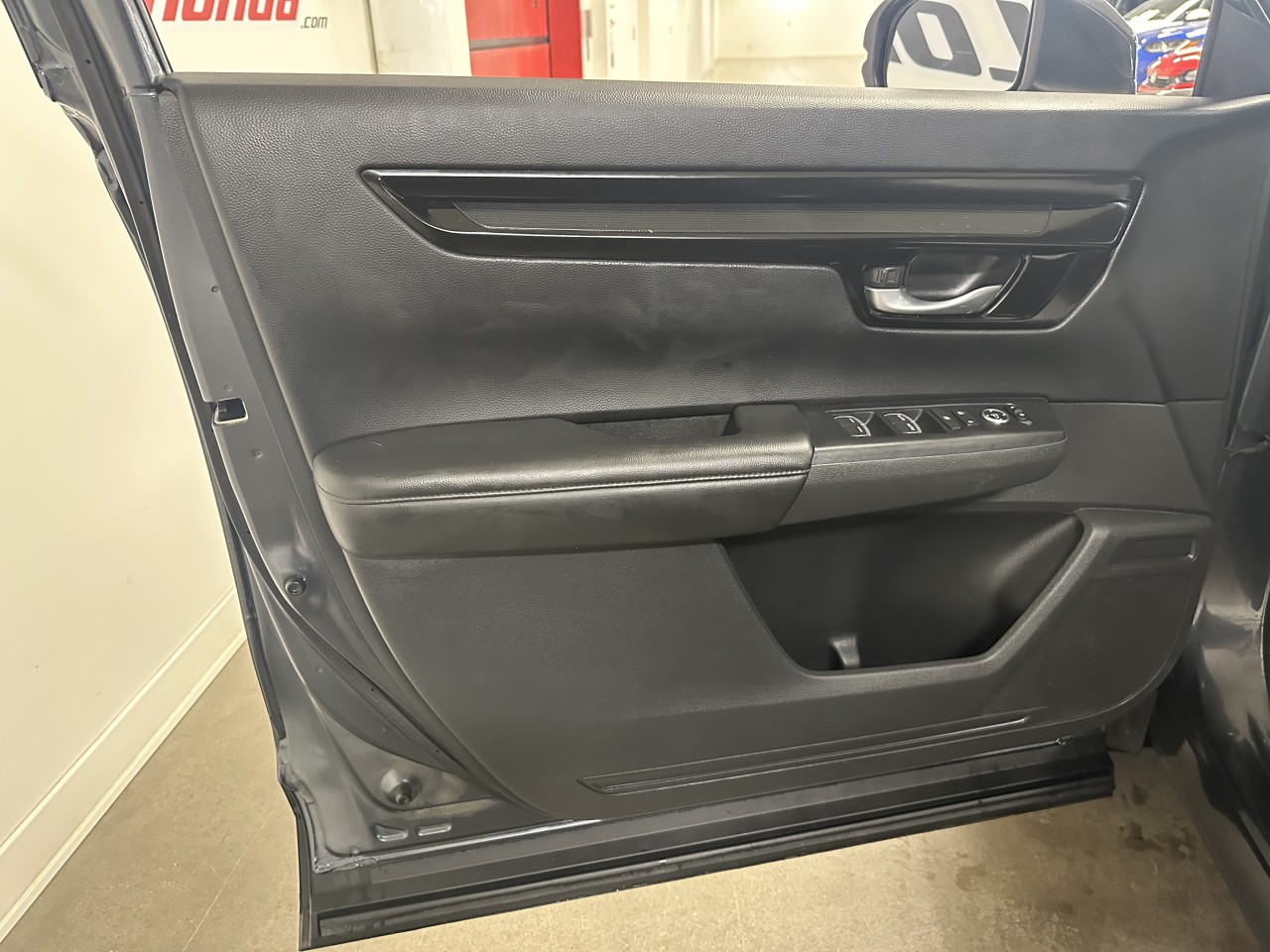 2023 Honda CR-V - Image 9