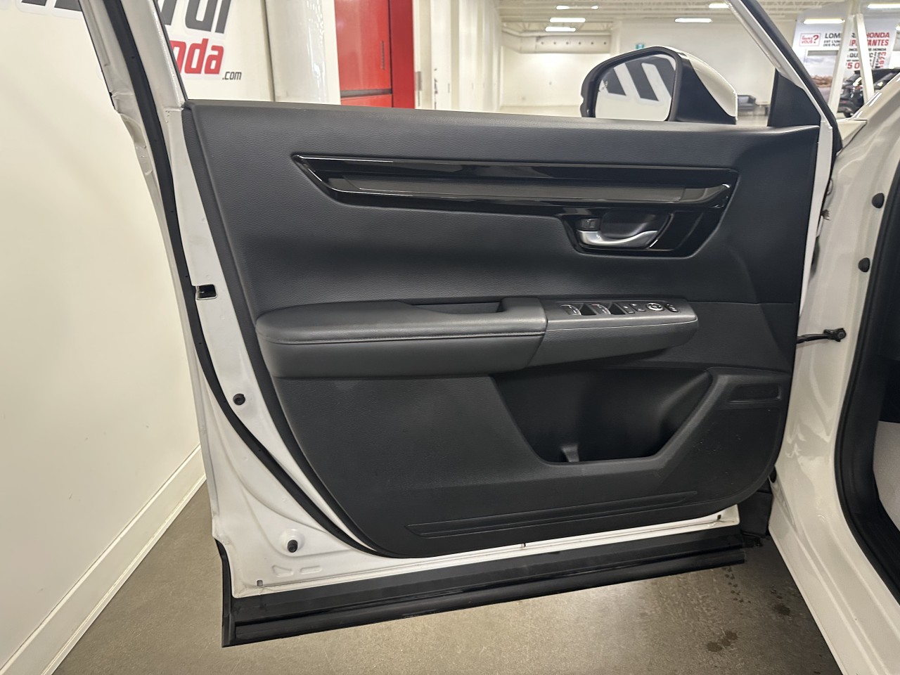 2024 Honda CR-V - Image 12