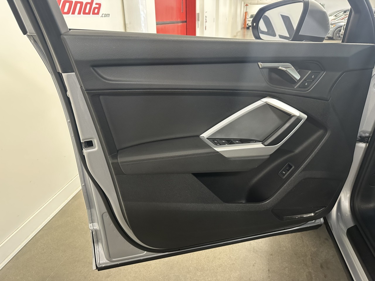 2025 Audi Q3 - Image 12