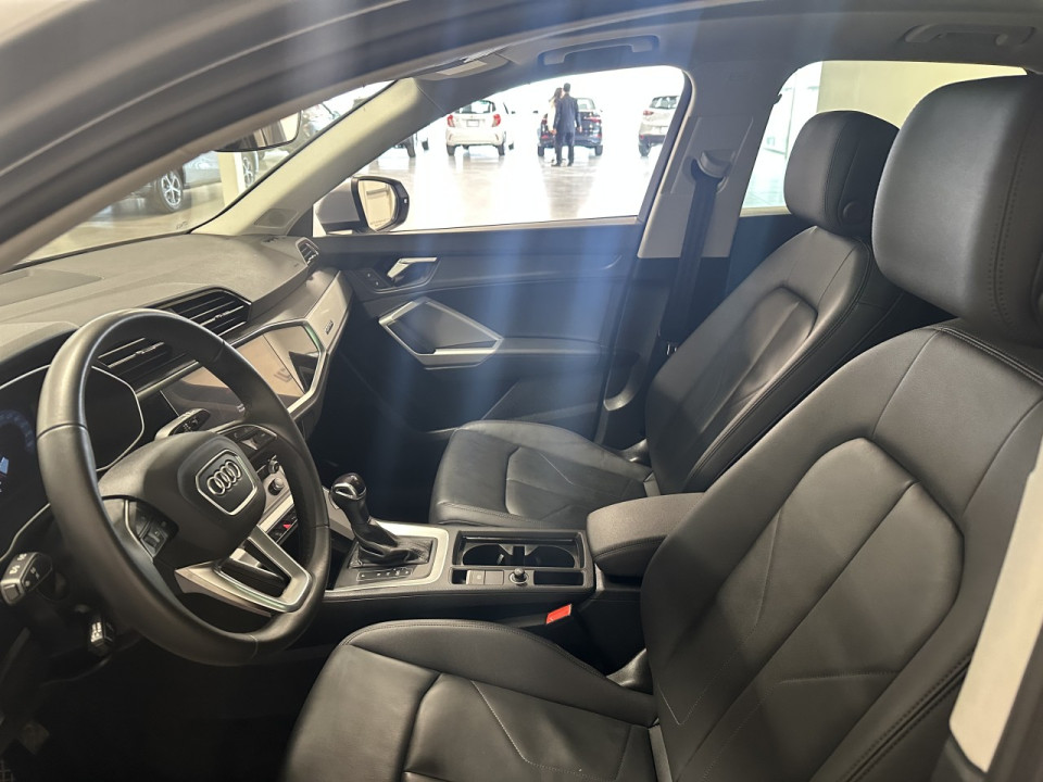 2025 Audi Q3 - Image 15