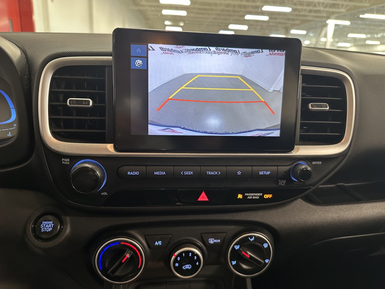 2024 Hyundai Venue - Image 16
