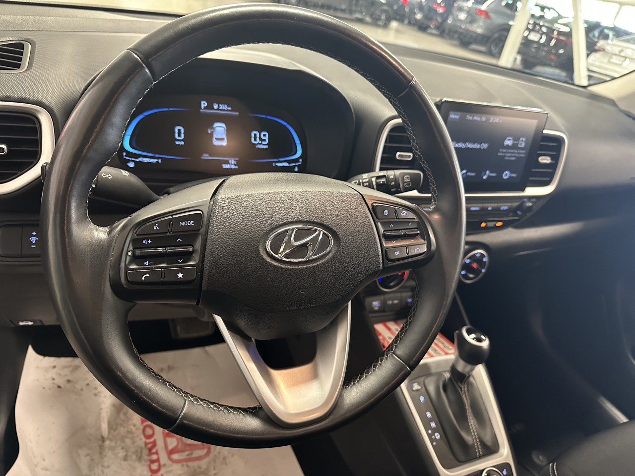 2024 Hyundai Venue - Image 18