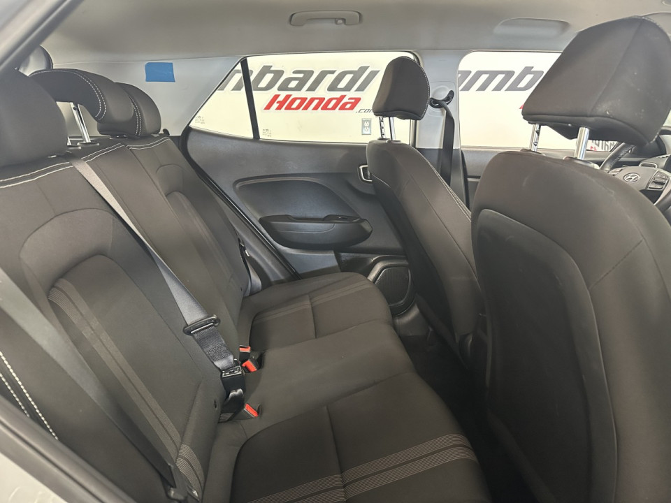2024 Hyundai Venue - Image 21