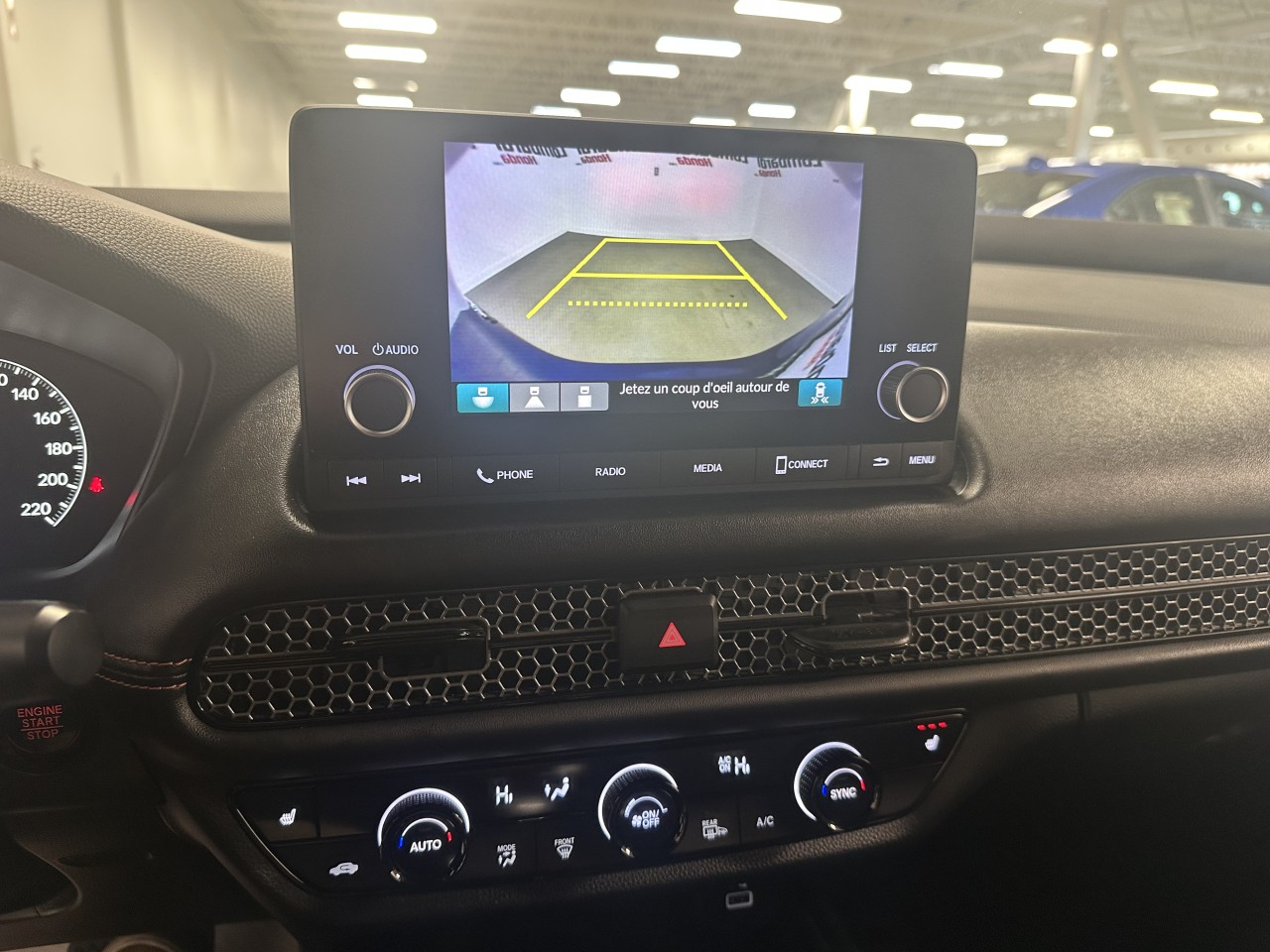 2025 Honda HR-V - Image 15